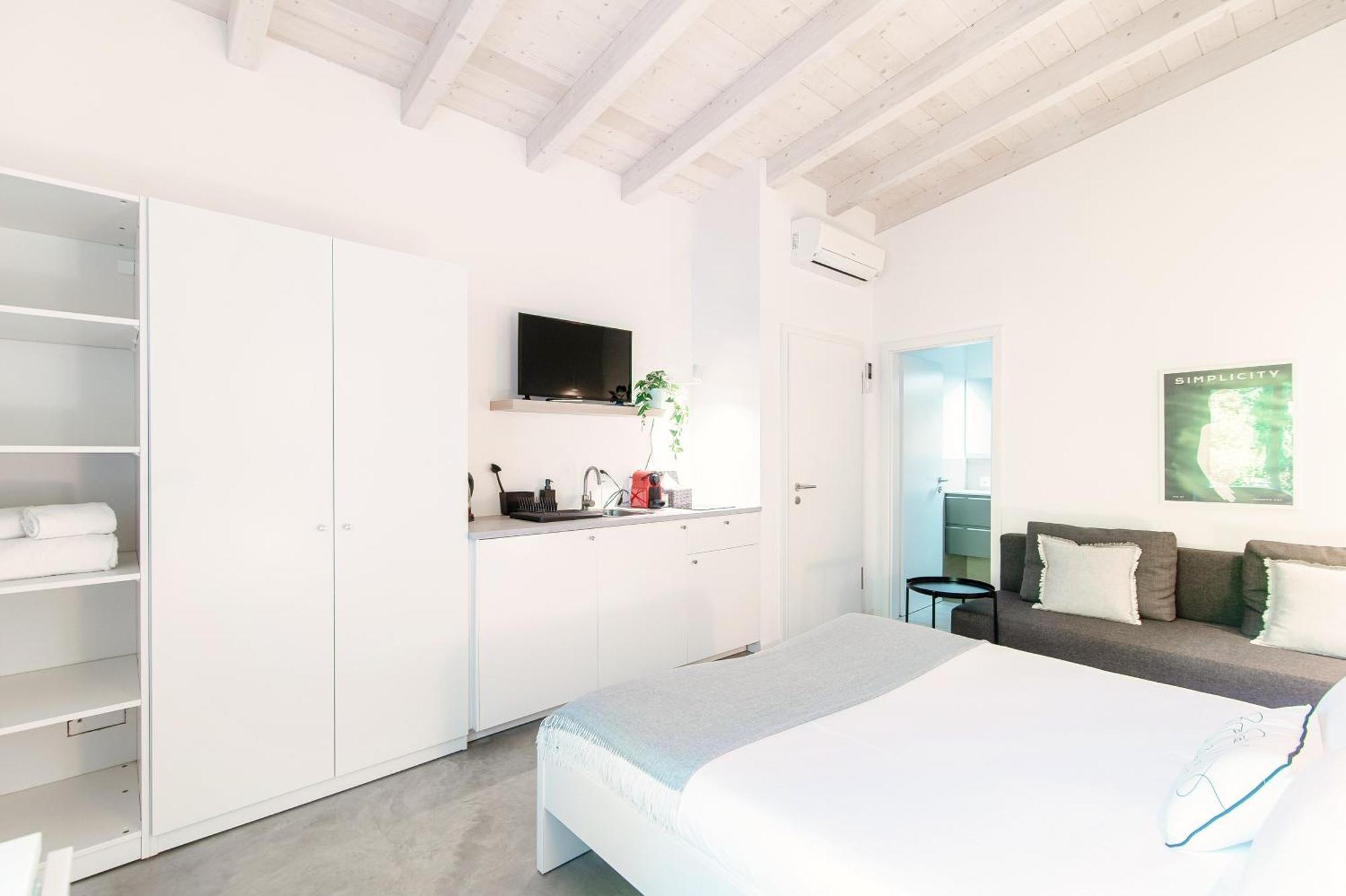 Le Betulle Studios By Quokka 360 - Studio Apartments By The Origlio Lake Exterior foto